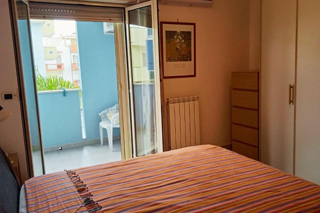 Апартаменты Casa Flora A Due Passi Dal Mare Джовинаццо Экстерьер фото